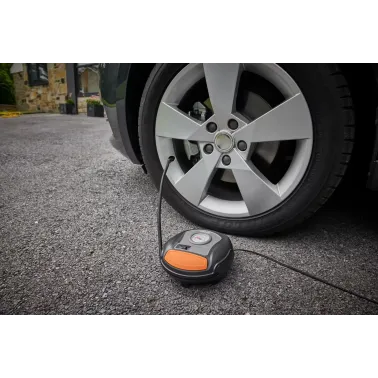 TYREinflate 200 Analogowy kompresor do pompowania opon