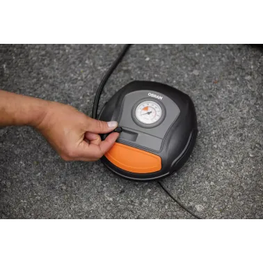 TYREinflate 200 Analogowy kompresor do pompowania opon