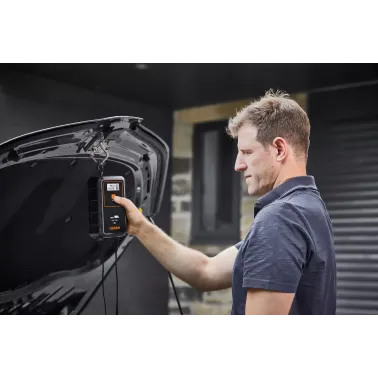 Inteligentny prostownik 908 8A