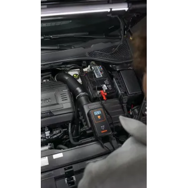 Inteligentny prostownik 908 8A