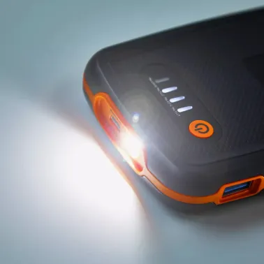 Kompaktowy Rozrusznik litowy 200 _ 12V 6000mAh